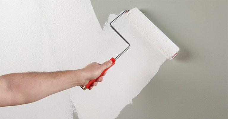 Ngăn ngừa hiện tượng thấm nước và bay màu sơn ở nhà mới xây